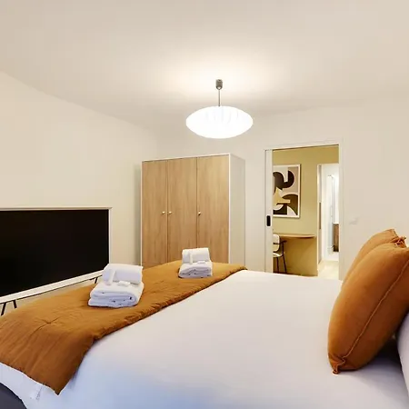 Apartment Pick A Flat's In Saint-germain - Rue De Sevres Paris