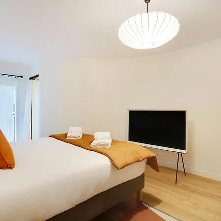Pick A Flat's In Saint-germain - Rue De Sevres * Paris
