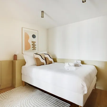 Apartment Pick A Flat's In Saint-germain - Rue De Sevres Paris